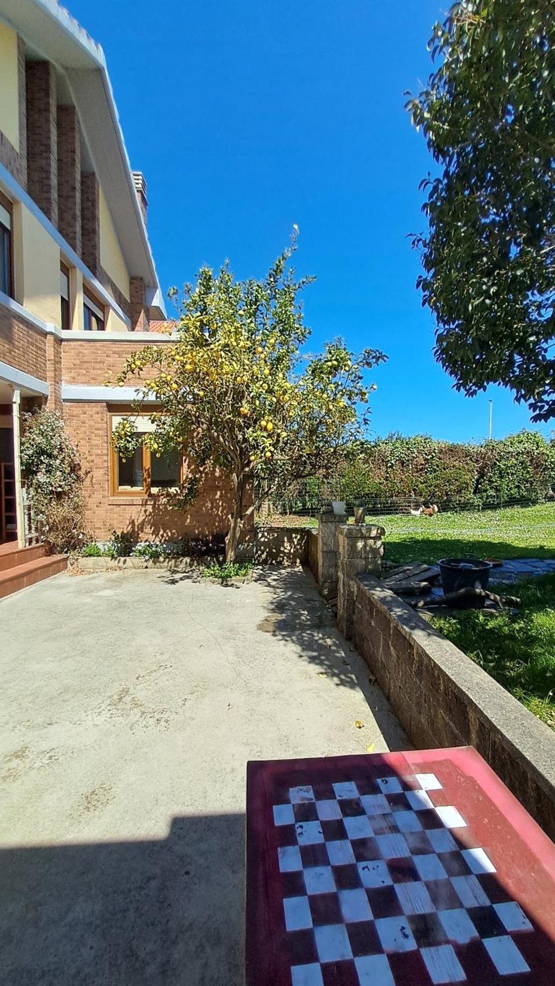 Casa Grande Con Jardin Villa Santa Cruz De Bezana Bagian luar foto